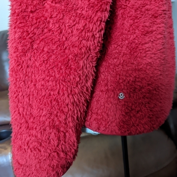 Lululemon Oh So Sherpa Jacket - Picture 7 of 14